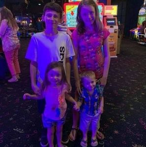 Meet your Posher, Roselea